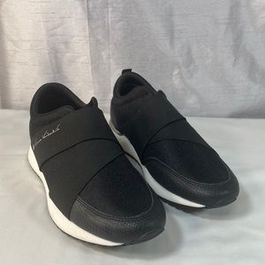 Gloria Vanderbilt AVA slip on sneakers